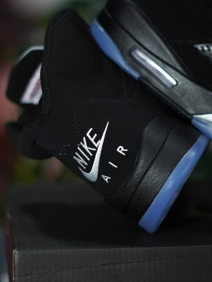 Air Jordan Retro 5 - Negro, Azul, Gris metalico