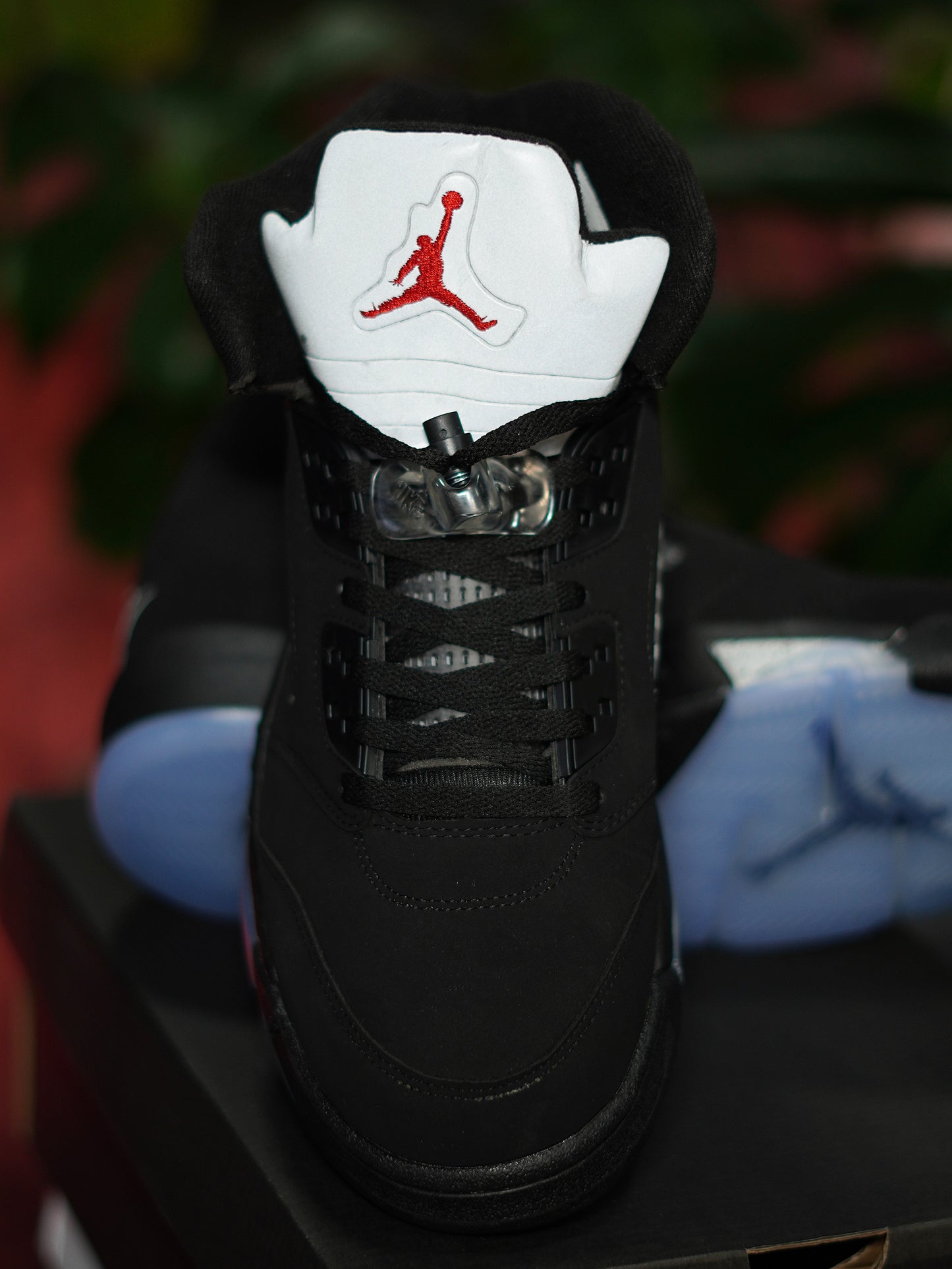 Air Jordan Retro 5 - Negro, Azul, Gris metalico