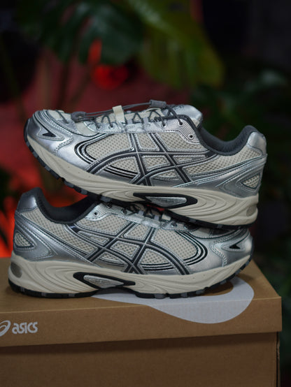 ASICS Gel-Kahana TR V4 - Plateada