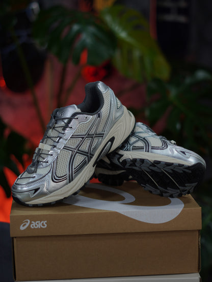 ASICS Gel-Kahana TR V4 - Plateada