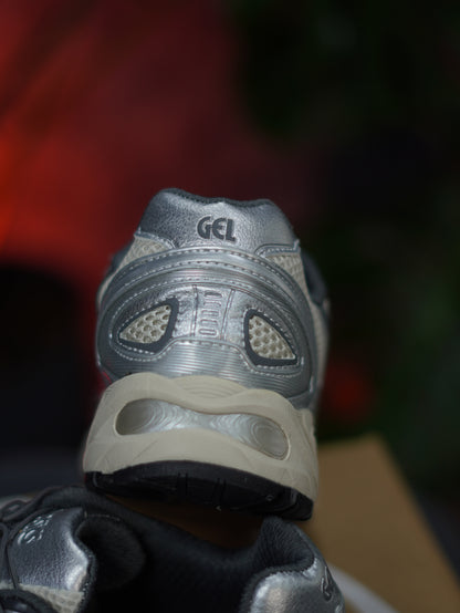 ASICS Gel-Kahana TR V4 - Plateada