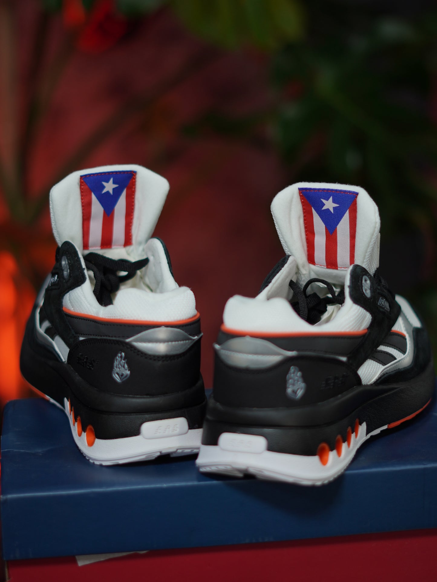 Reebok Ers World - Negro, Blanco, Naranja