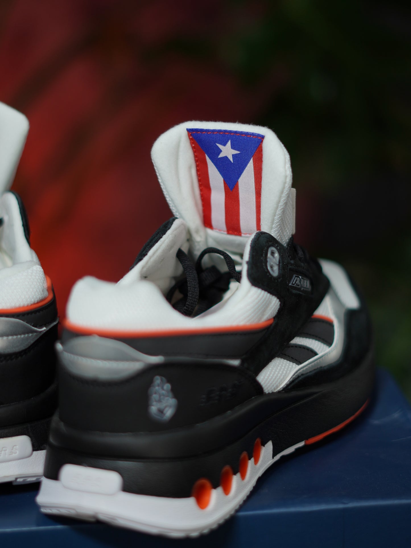 Reebok Ers World - Negro, Blanco, Naranja