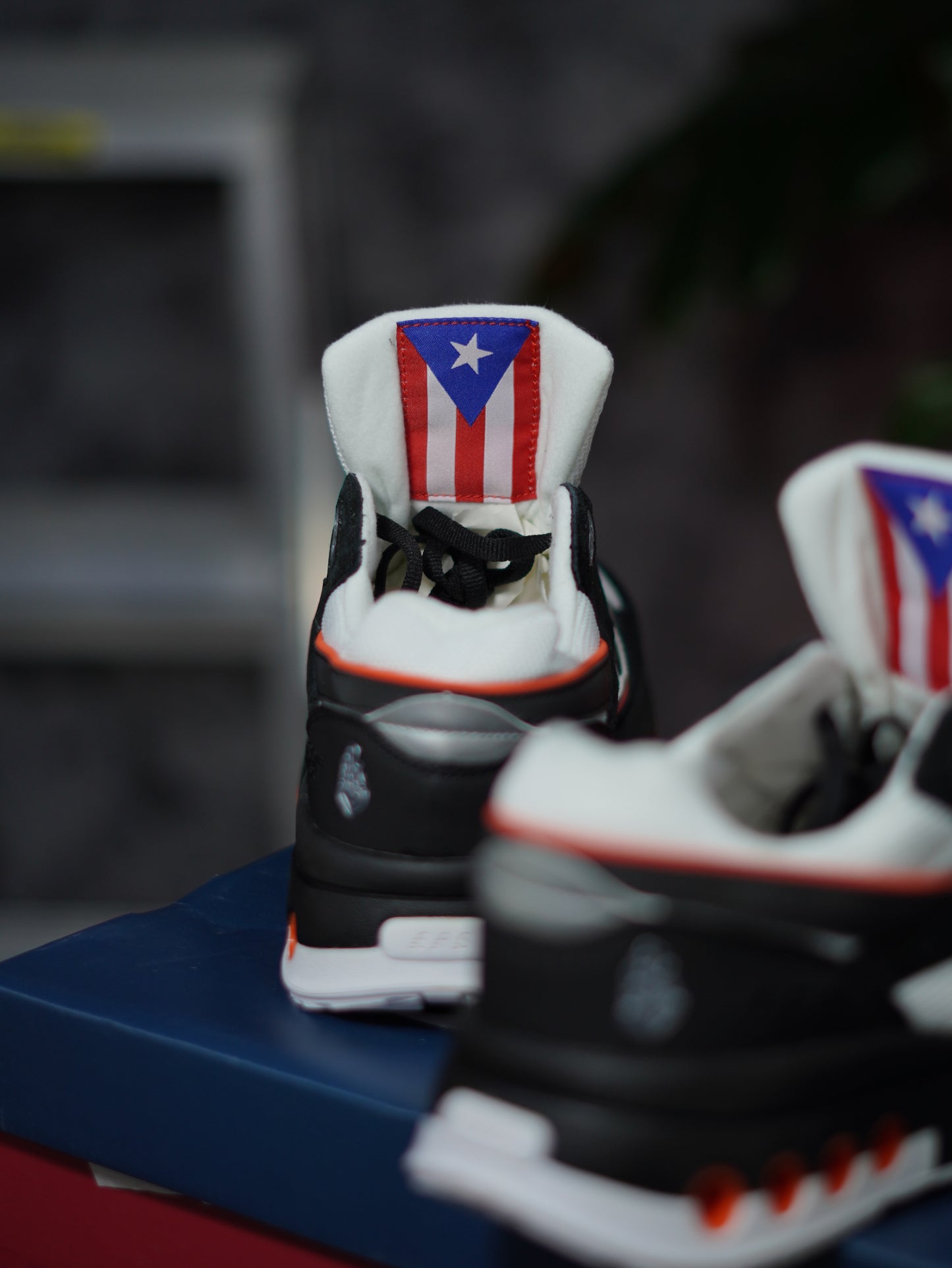 Reebok Ers World - Negro, Blanco, Naranja