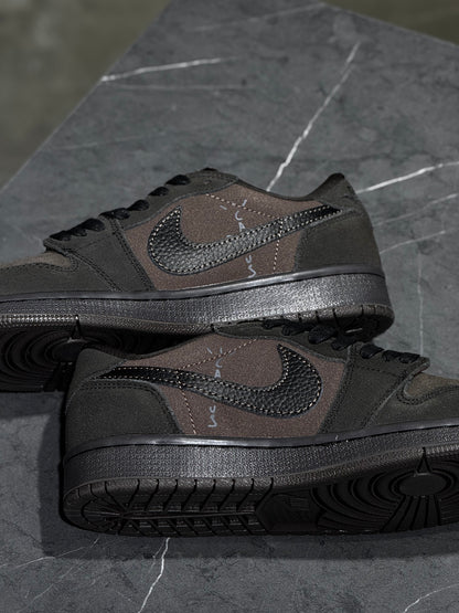 Air Jordan 1 Low OG Velvet Brown de JORDAN x Travis Scott