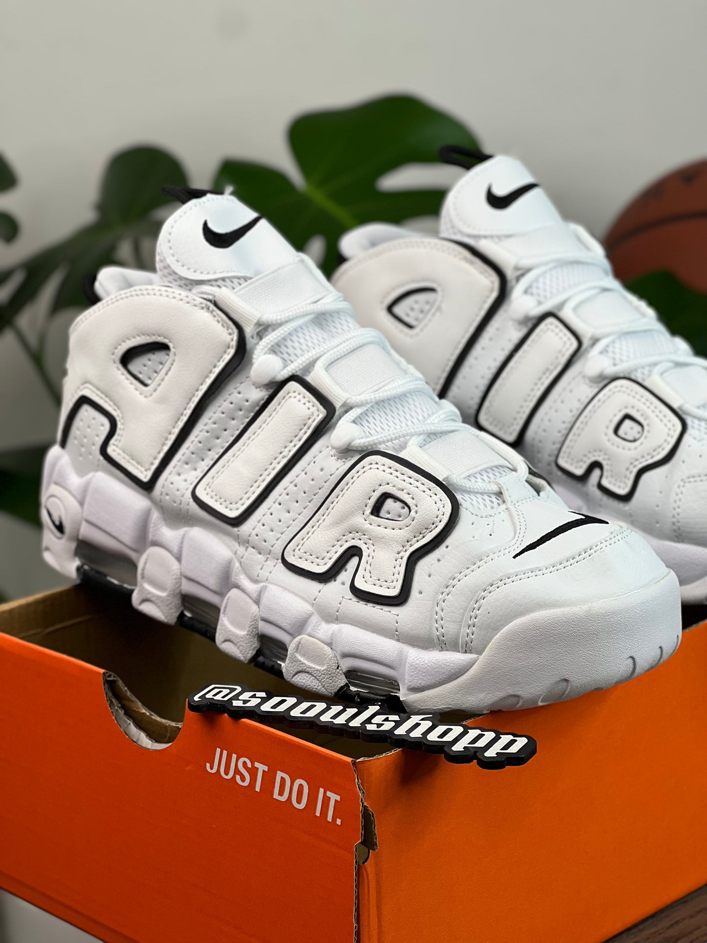 Nike Air Uptempo