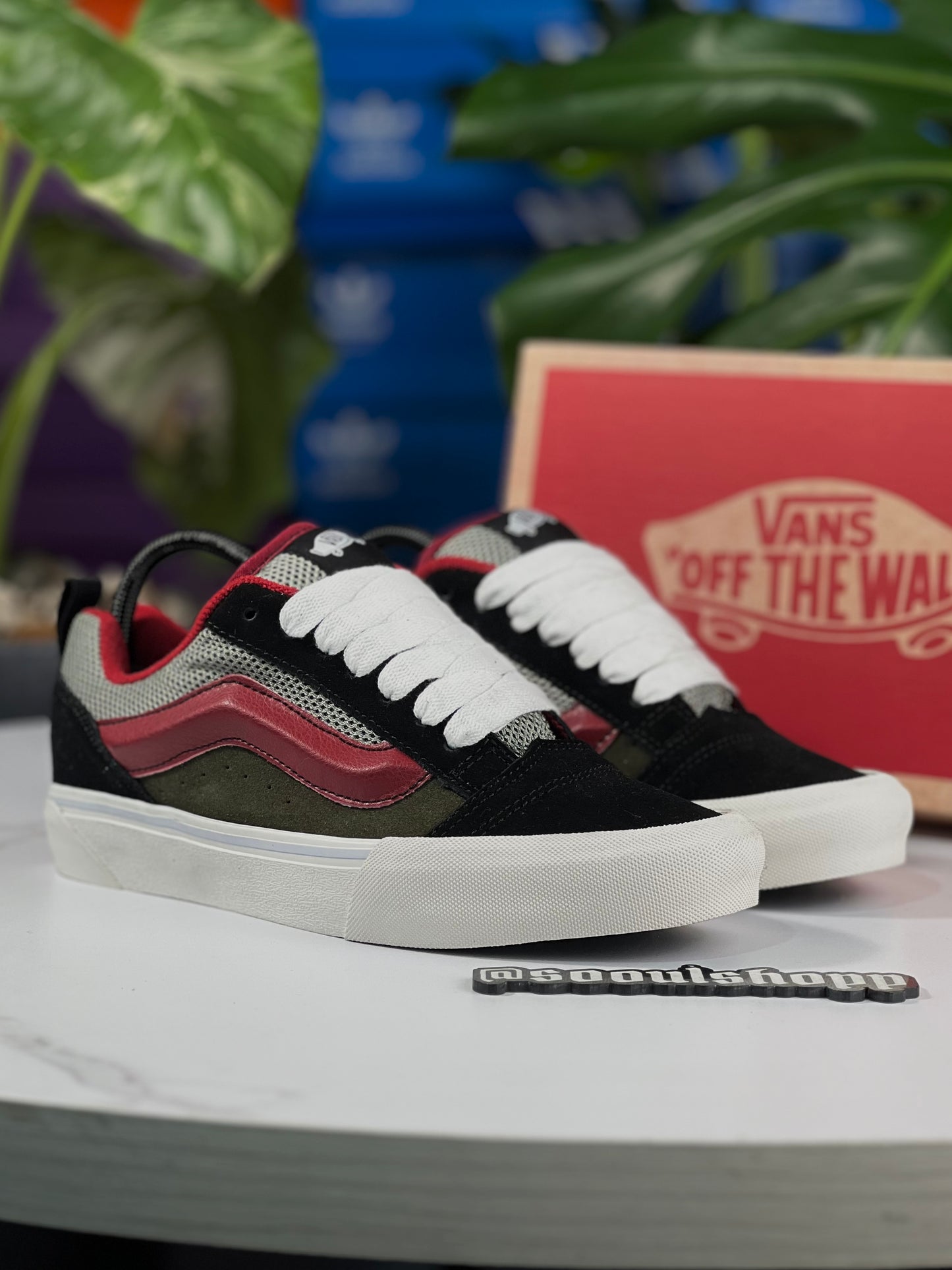 Vans Knu Skool Devil’s Details