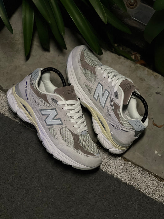 New Balance 990v3
MiUSA YCMC Nimbus Cloud (GS)