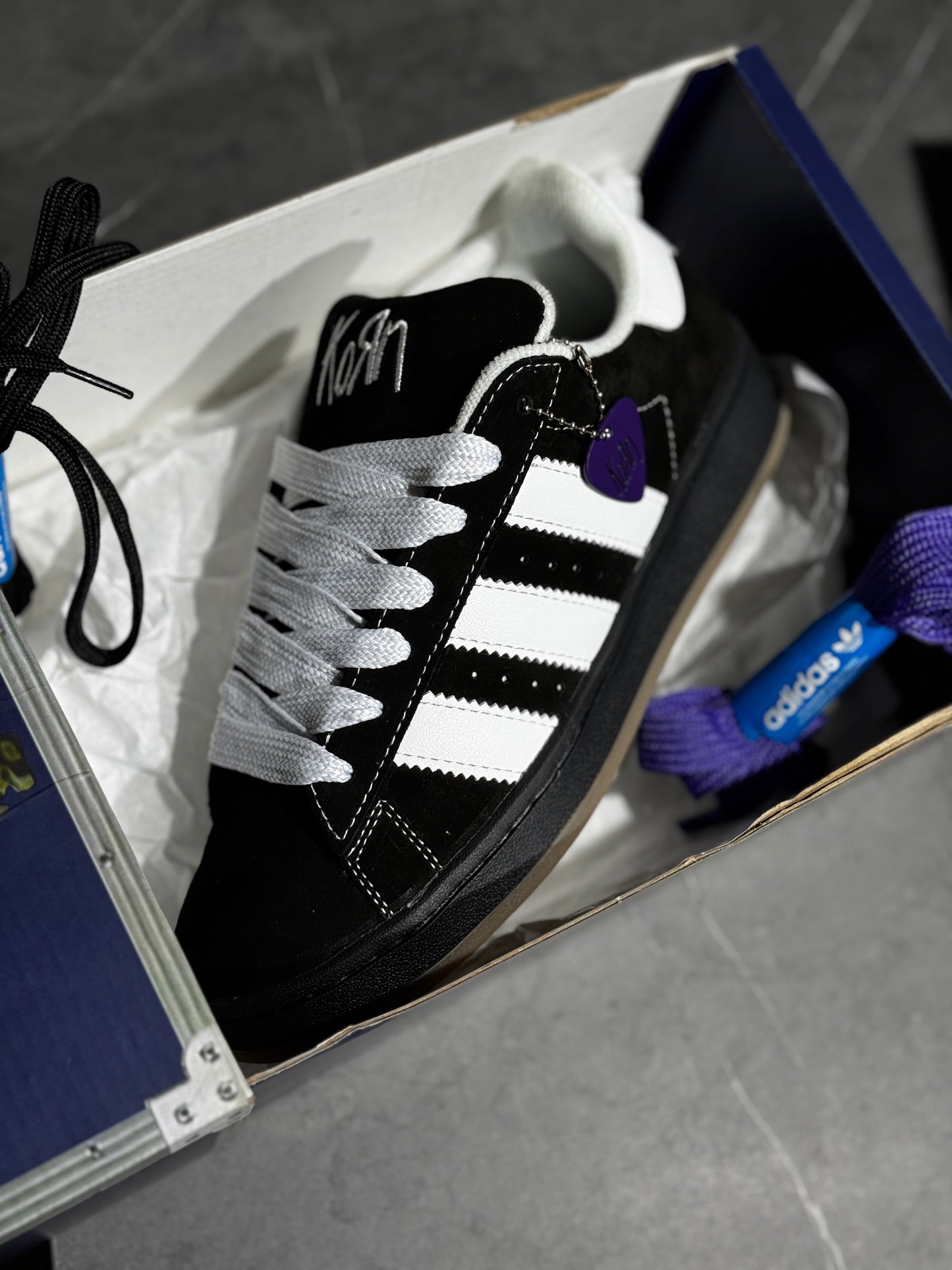 Adidas campus x korn