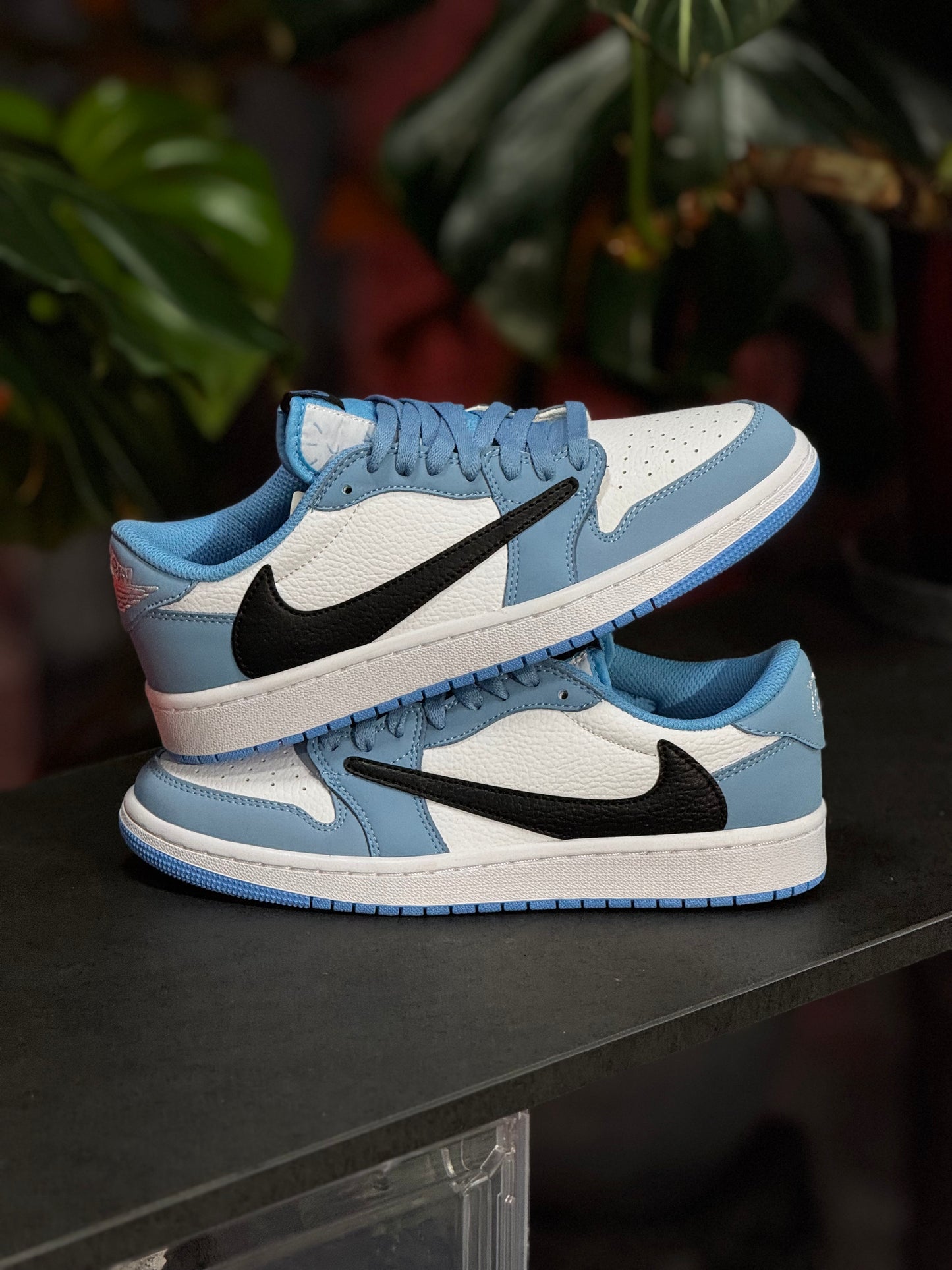 Air Jordan 1 Low x Travis Scott - Azul, Negro, Blanco