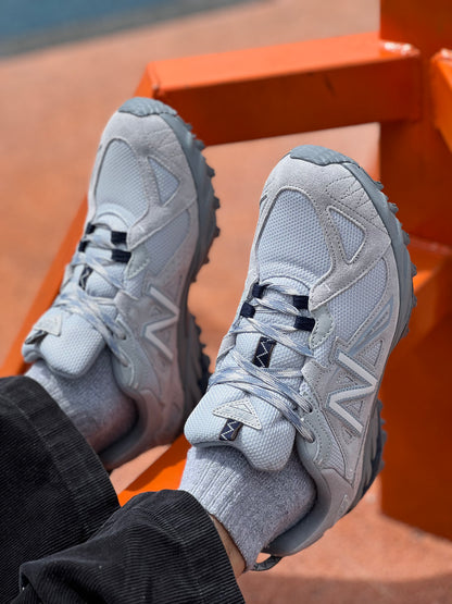 New Balance 610