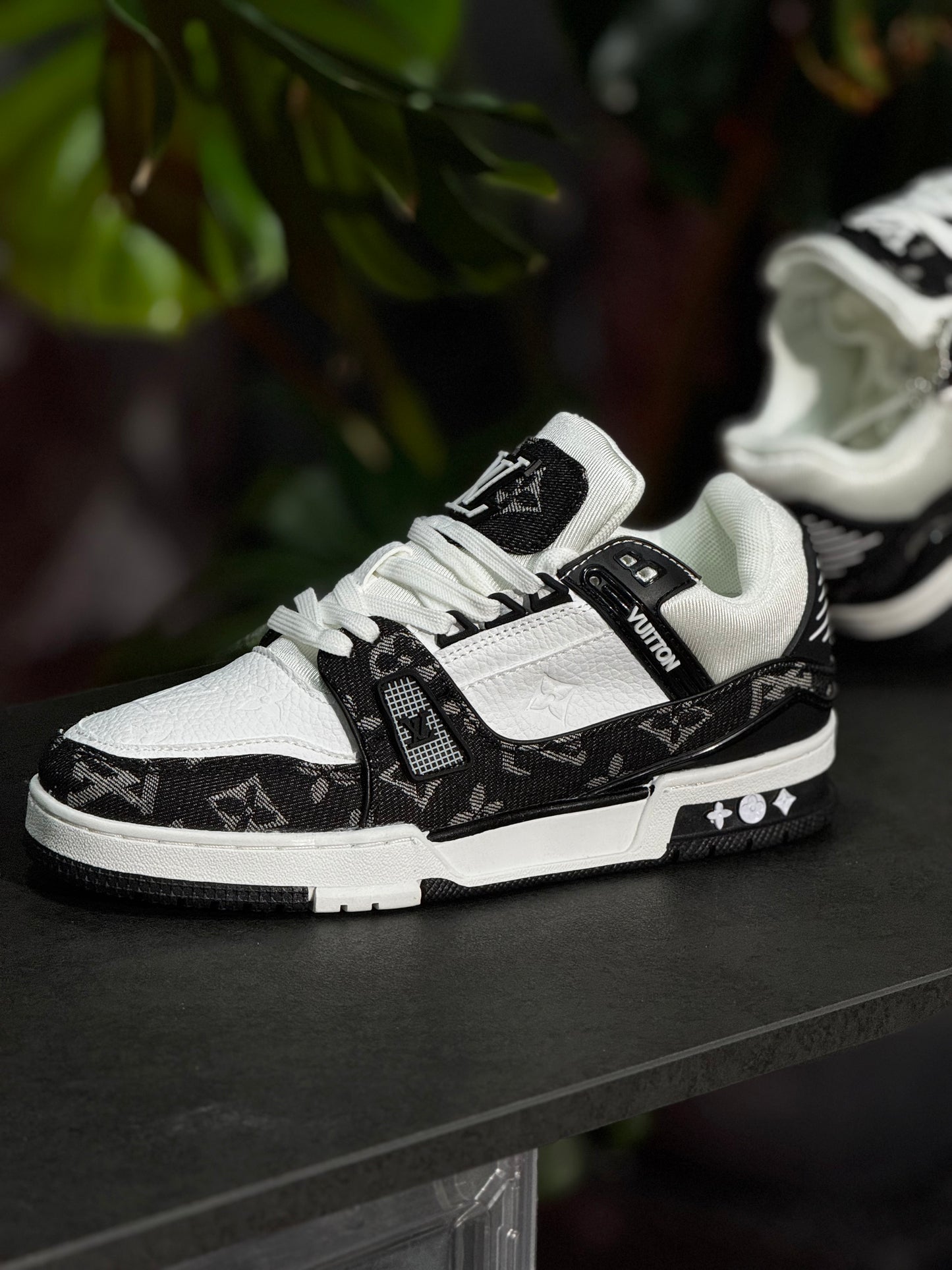 LOUIS VUITTON Trainer - Negro, Blanco