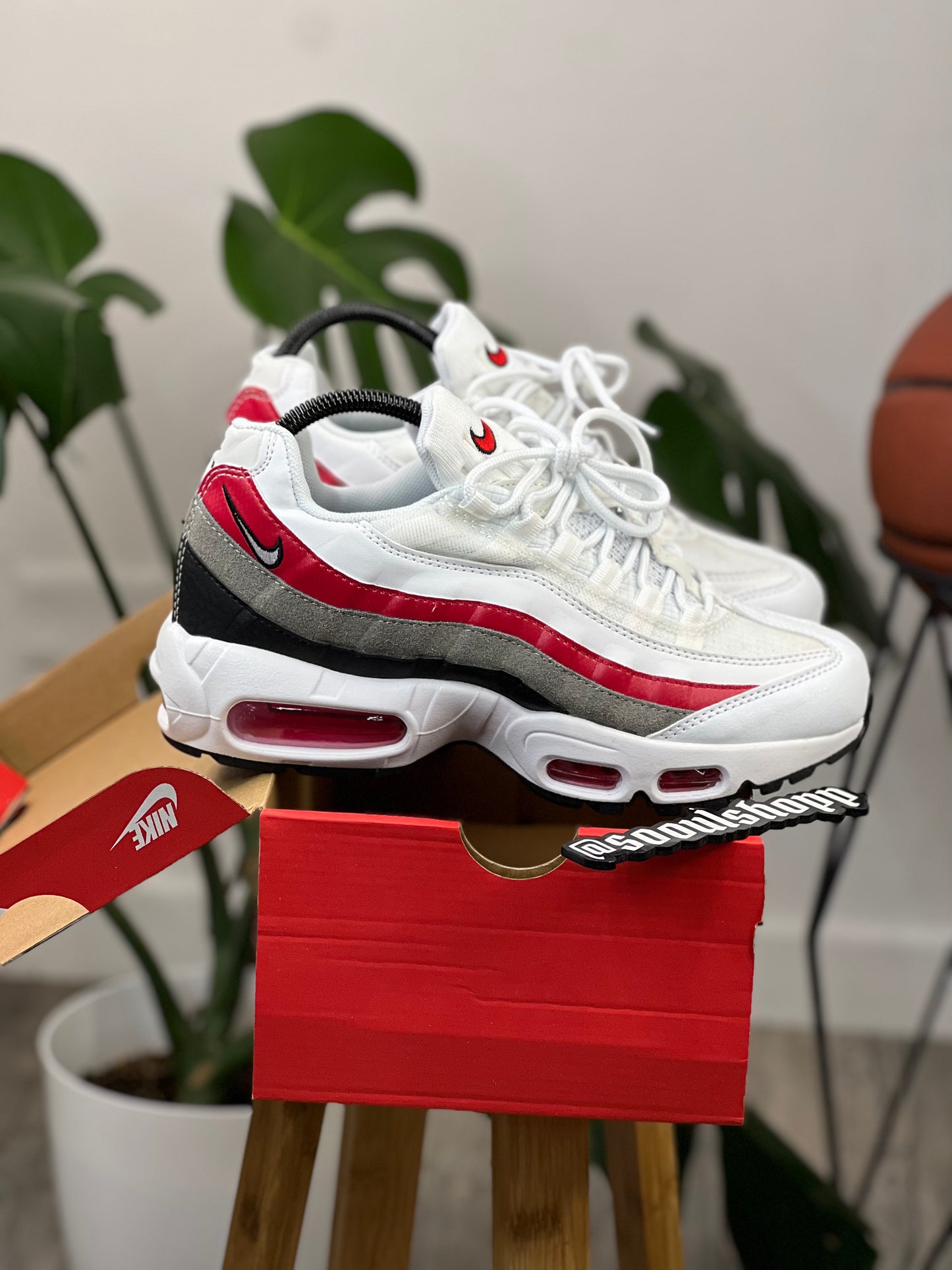 Nike Air Max 95 White Red Black