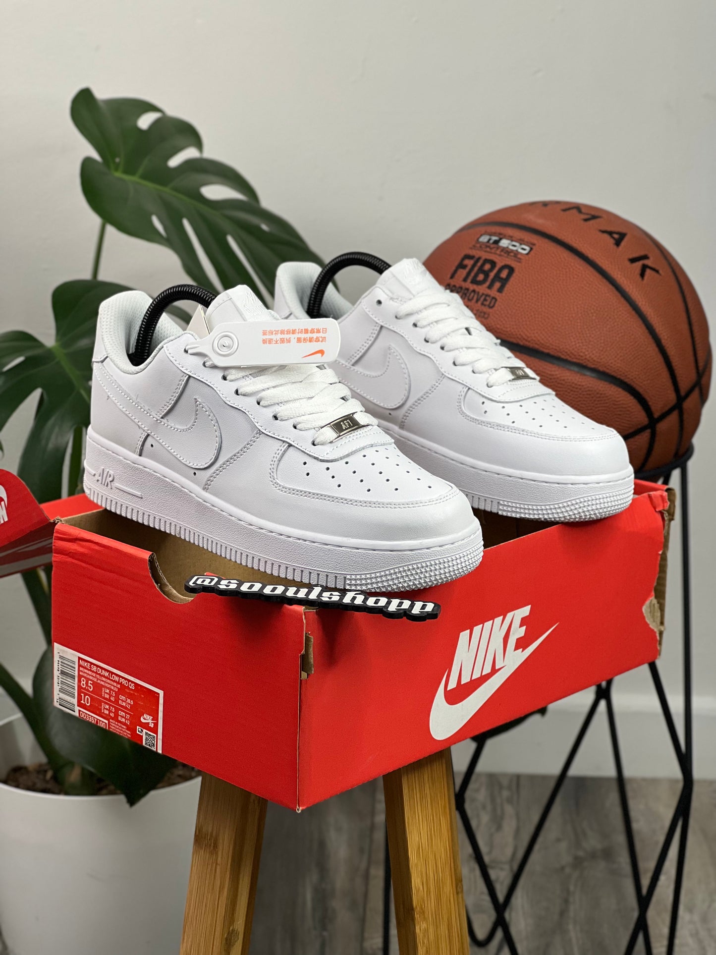 Nike Air Force One Clasicc