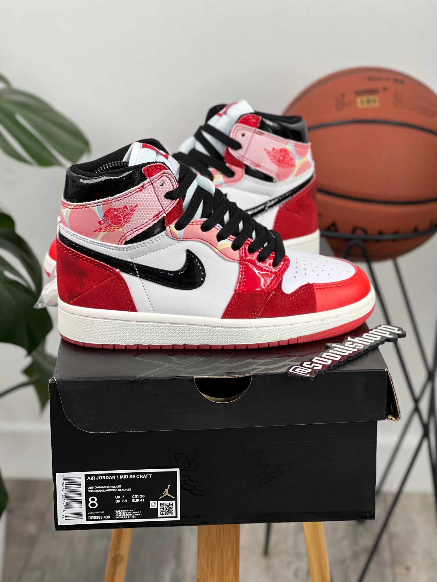 Air Jordan Retro 1 "Spider-Man"