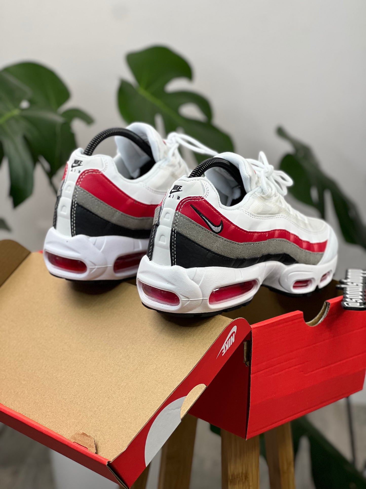 Nike Air Max 95 White Red Black