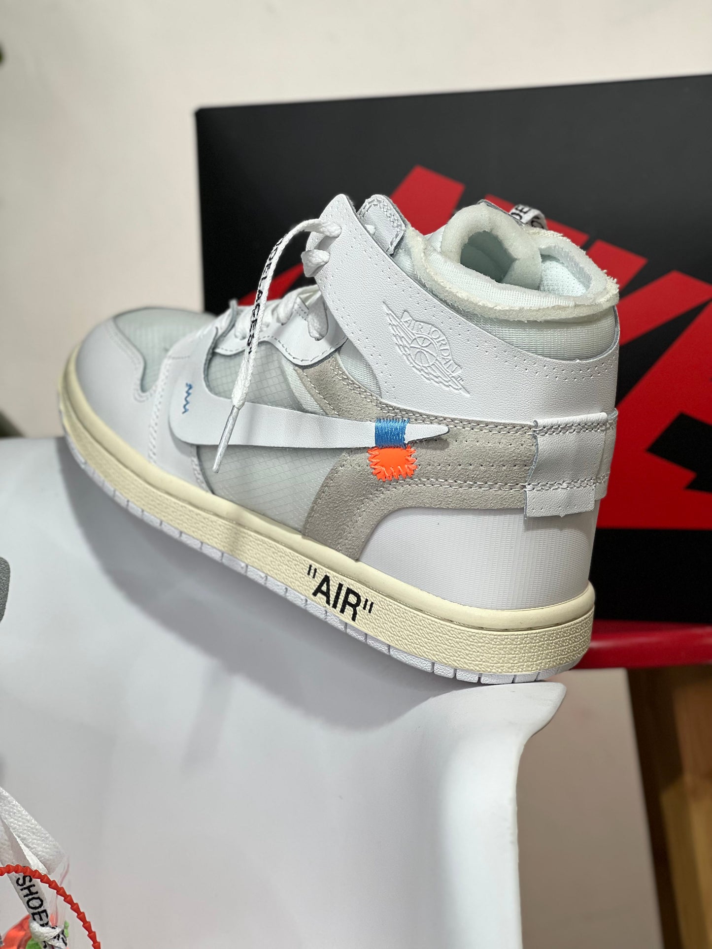 Air Jordan Retro 1 Off White