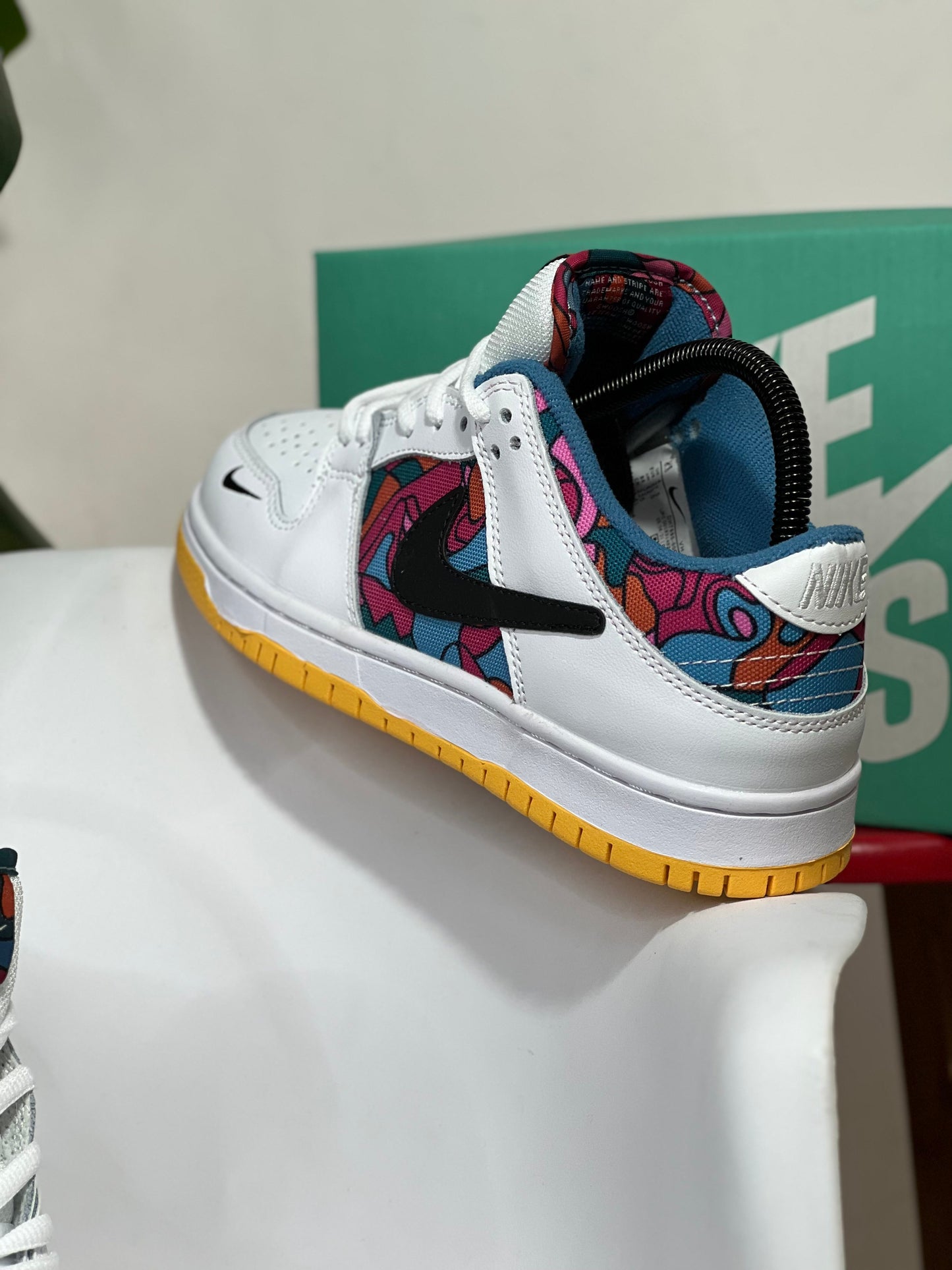 Nike SB Dunk Low x Parra