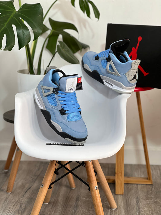 Jordan Retro 4 / University Blue