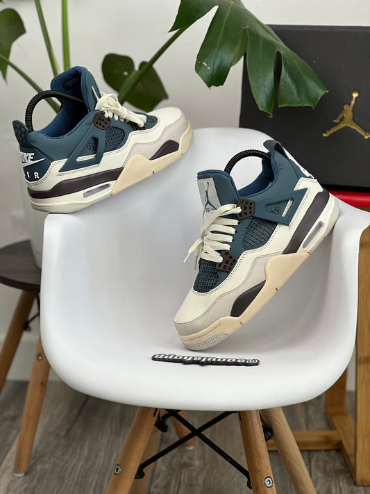 Air Jordan Retro 4 / Snorlax