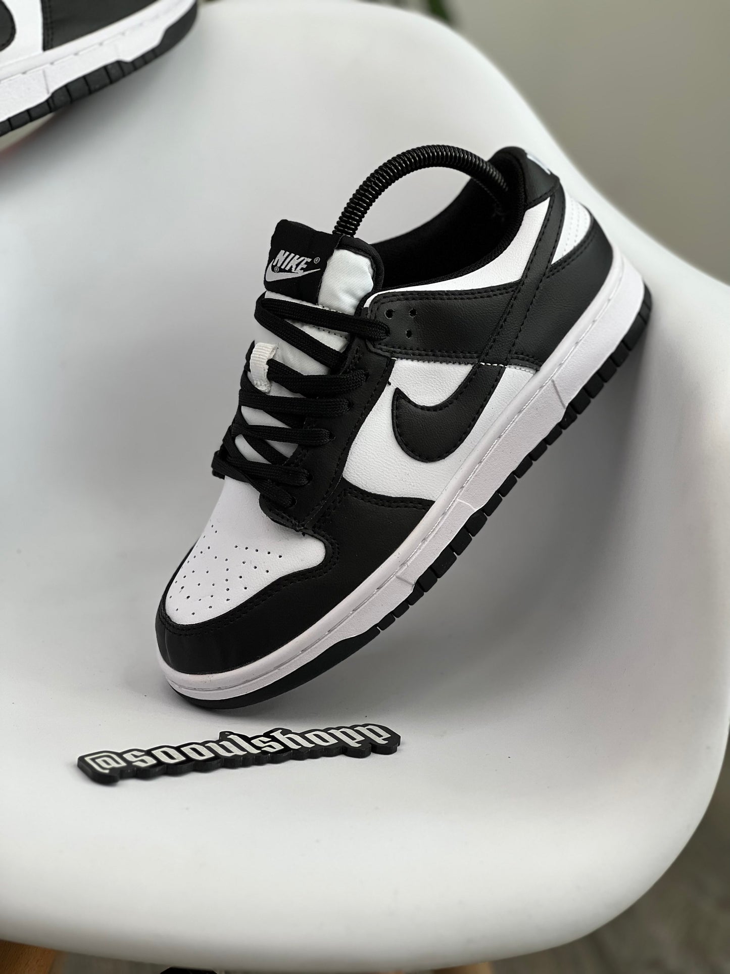 Nike Dunk Low Panda