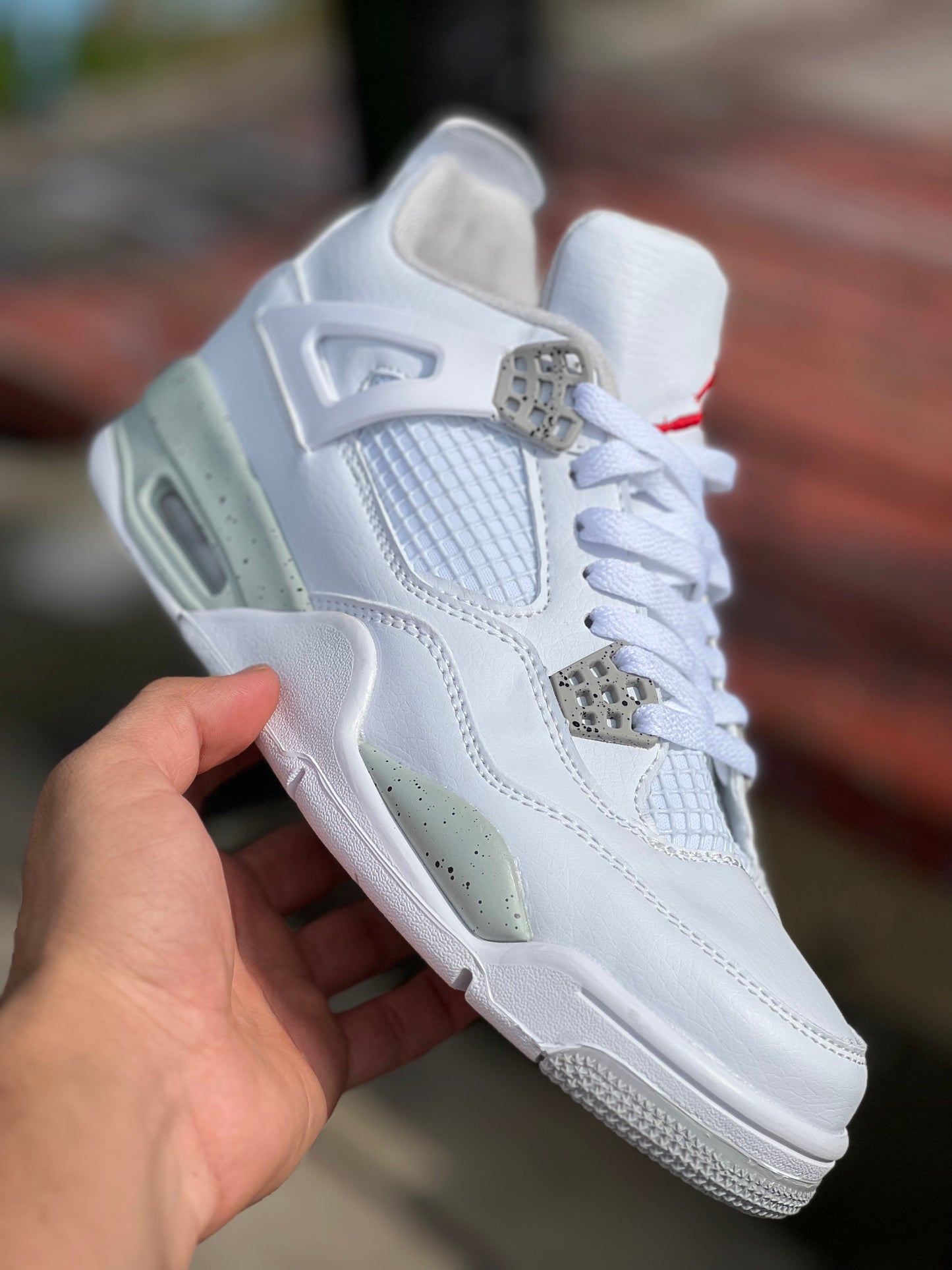 Jordan Retro 4 / White Oreo