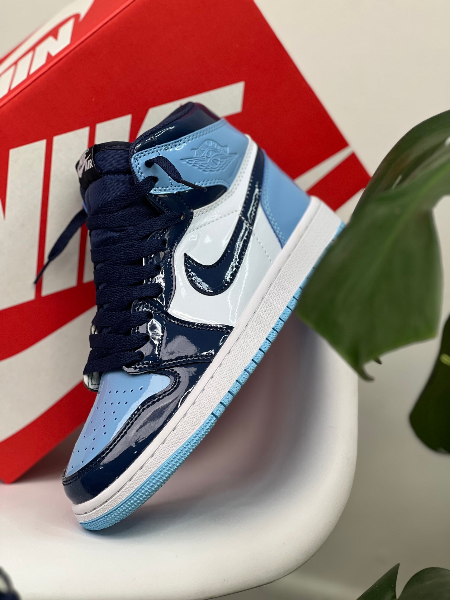 Air Jordan 1 High "Blue Chill Patent"