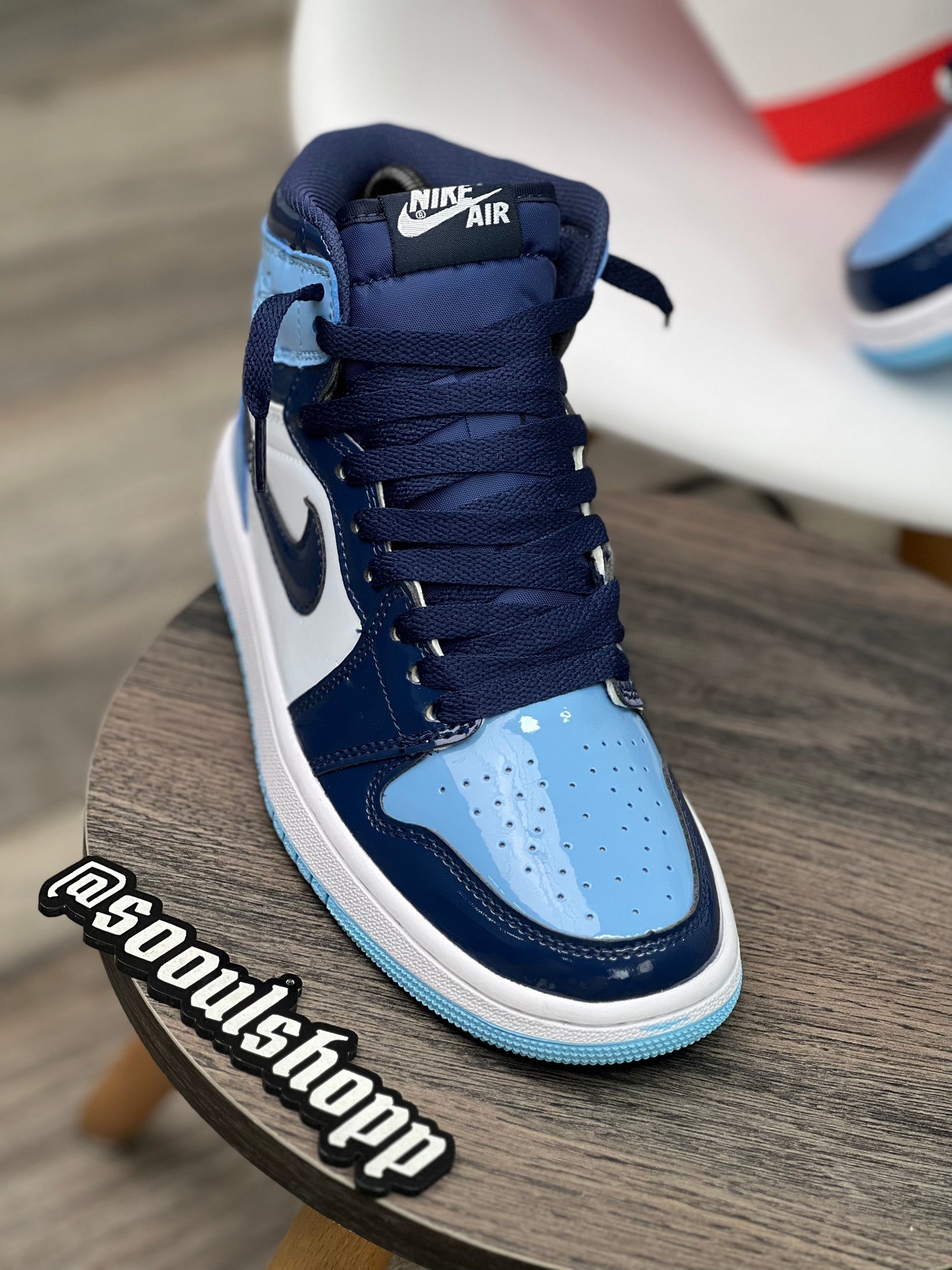 Air Jordan 1 High "Blue Chill Patent"