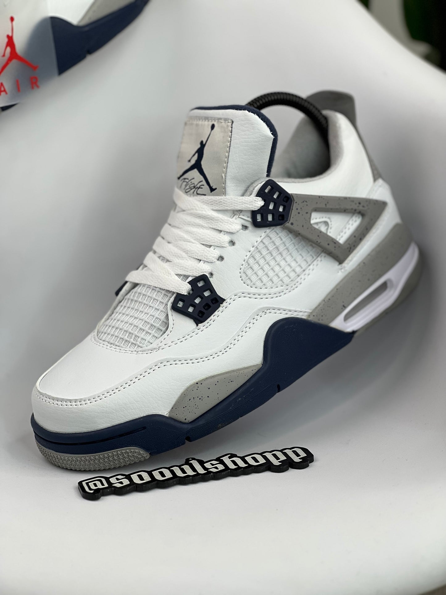 Jordan Retro 4 / Midnight