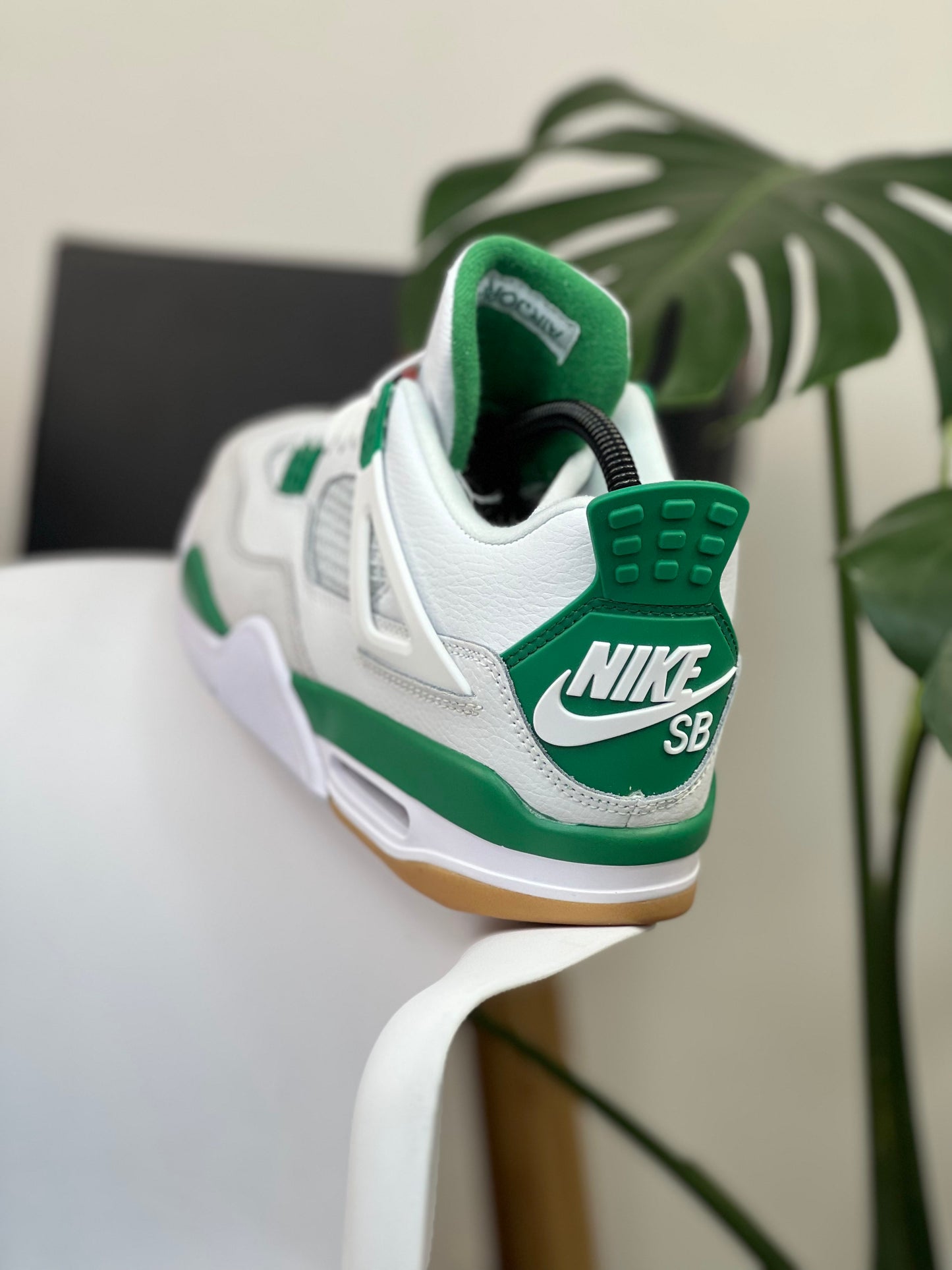 Nike SB x Air Jordan 4 Pine Green