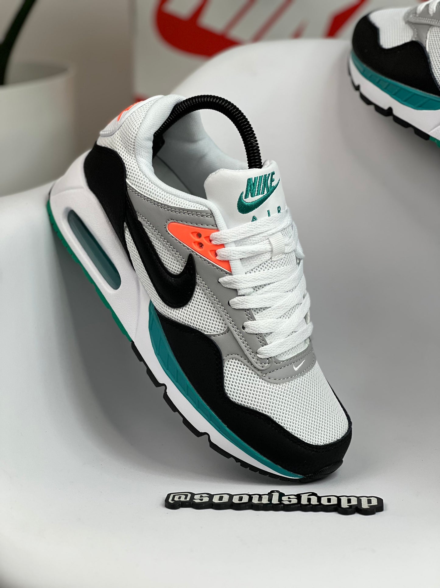 Nike Air Max Correlate