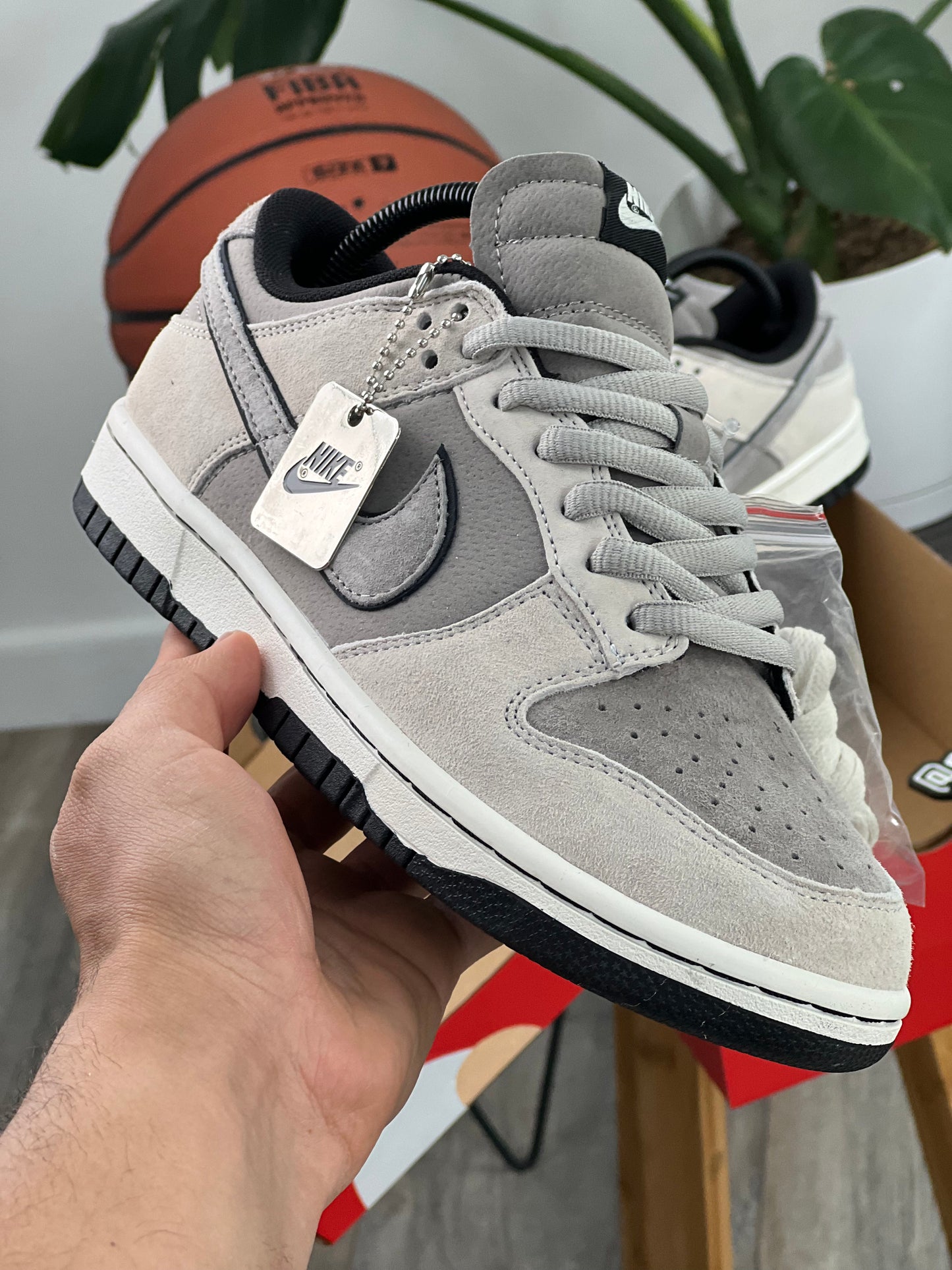 Nike Dunk Low «Grey Suede»