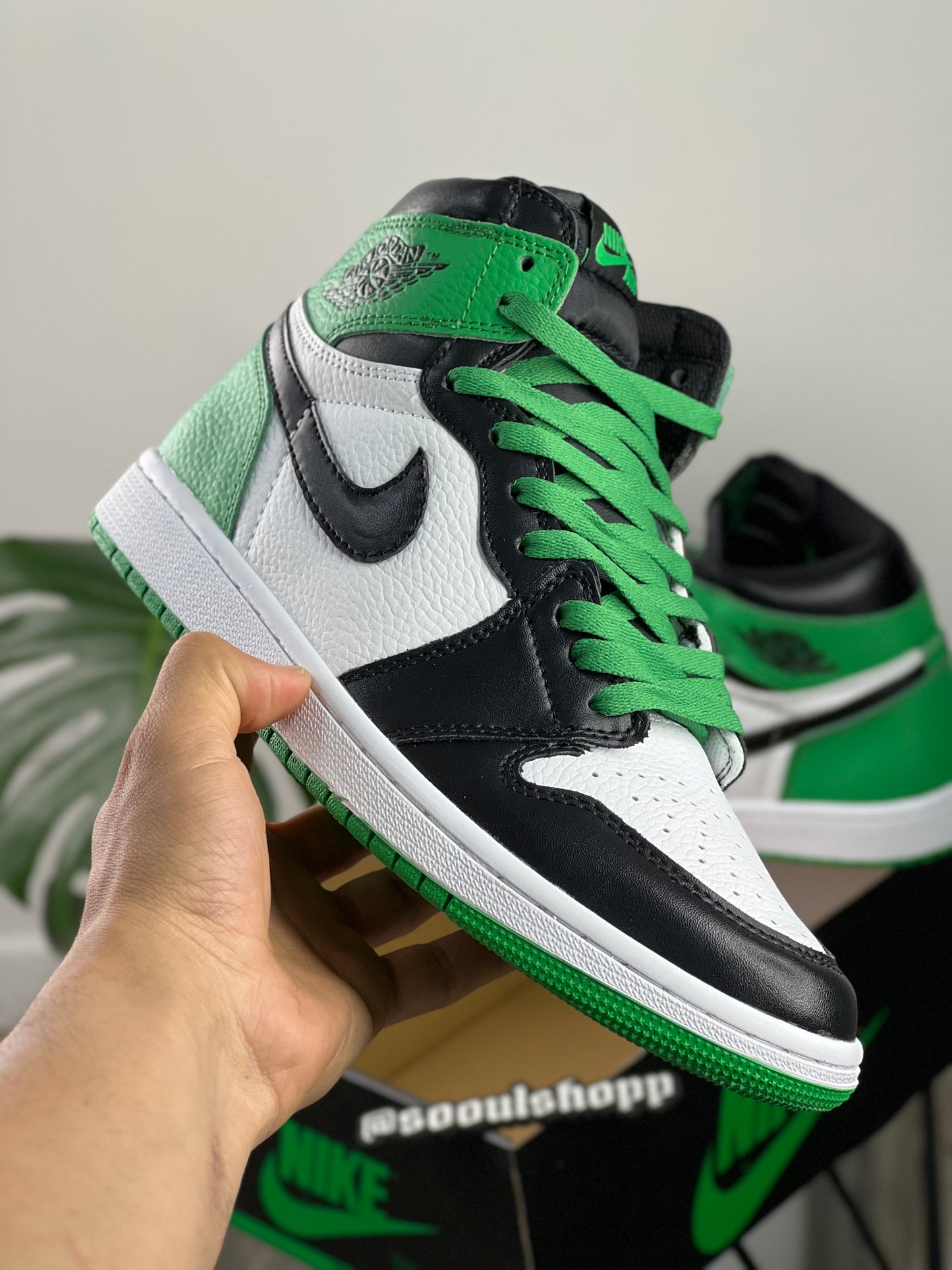 Jordan Retro 1 High "Lucky Green"